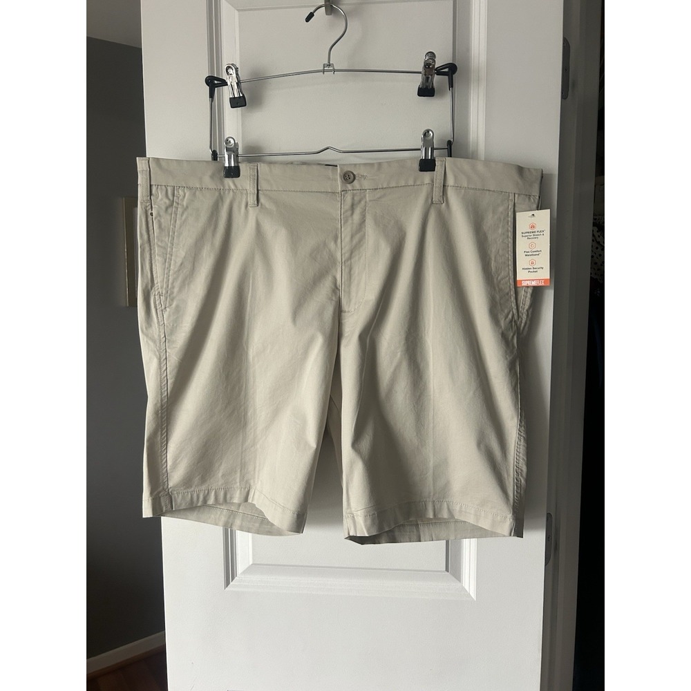 Dockers NWT Khaki Ultimate Short Supreme Flex Size 44 Big & Tall Mens